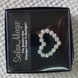 Solar Magic silver Floral heart pin/brooch‎